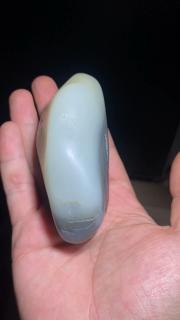 和田玉籽料一把抓的,羊脂白顶级青花