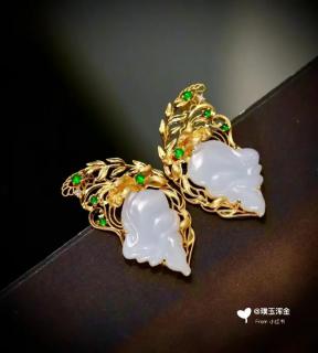 18k和田玉镶嵌耳环