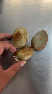 和田玉的籽料原石